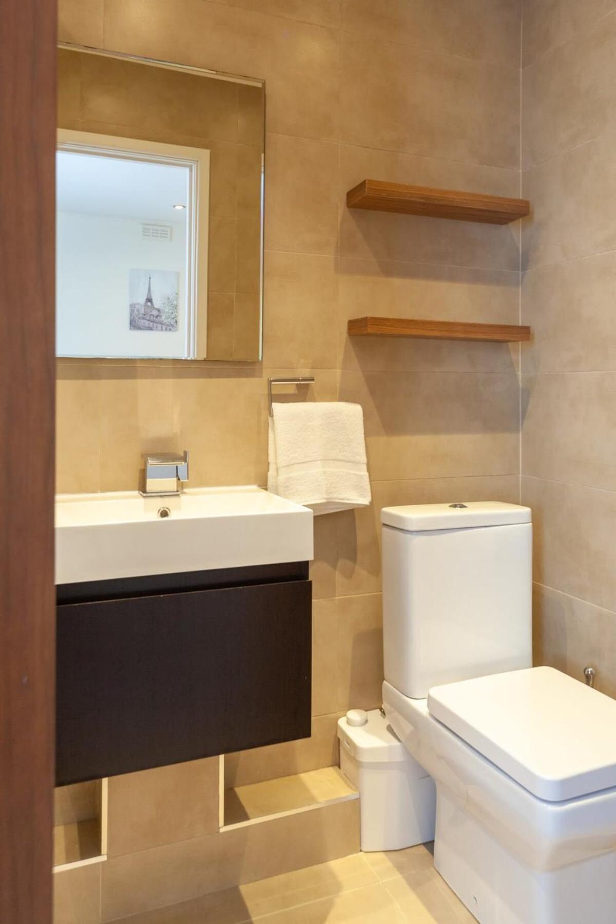 Spacious 2 Bedroom Maisonette In Stratford London Exterior photo